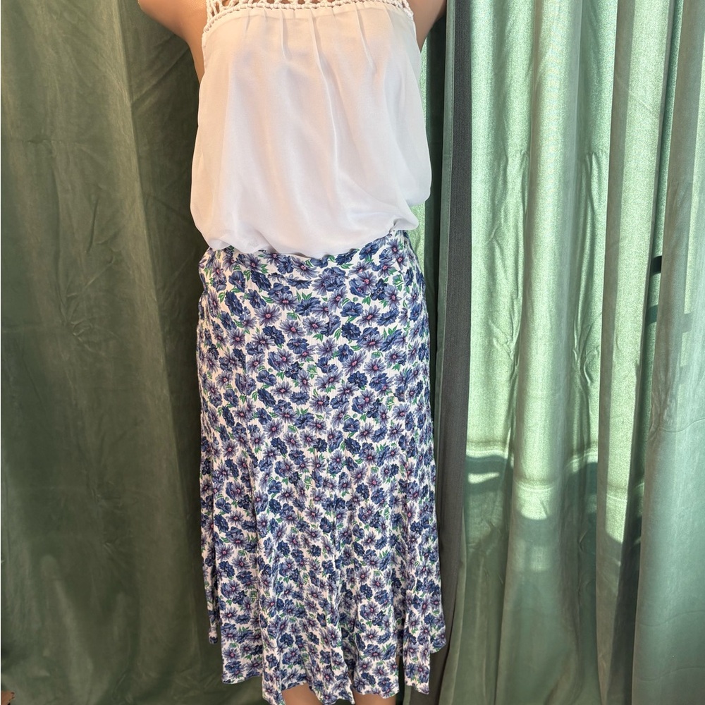 Vintage Elegant Floral Midi Skirt in Blue and White